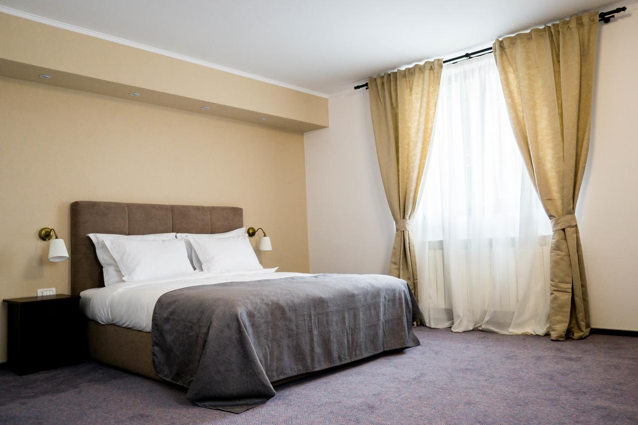 Nest Hotel Drobeta Turnu Severin Exterior photo
