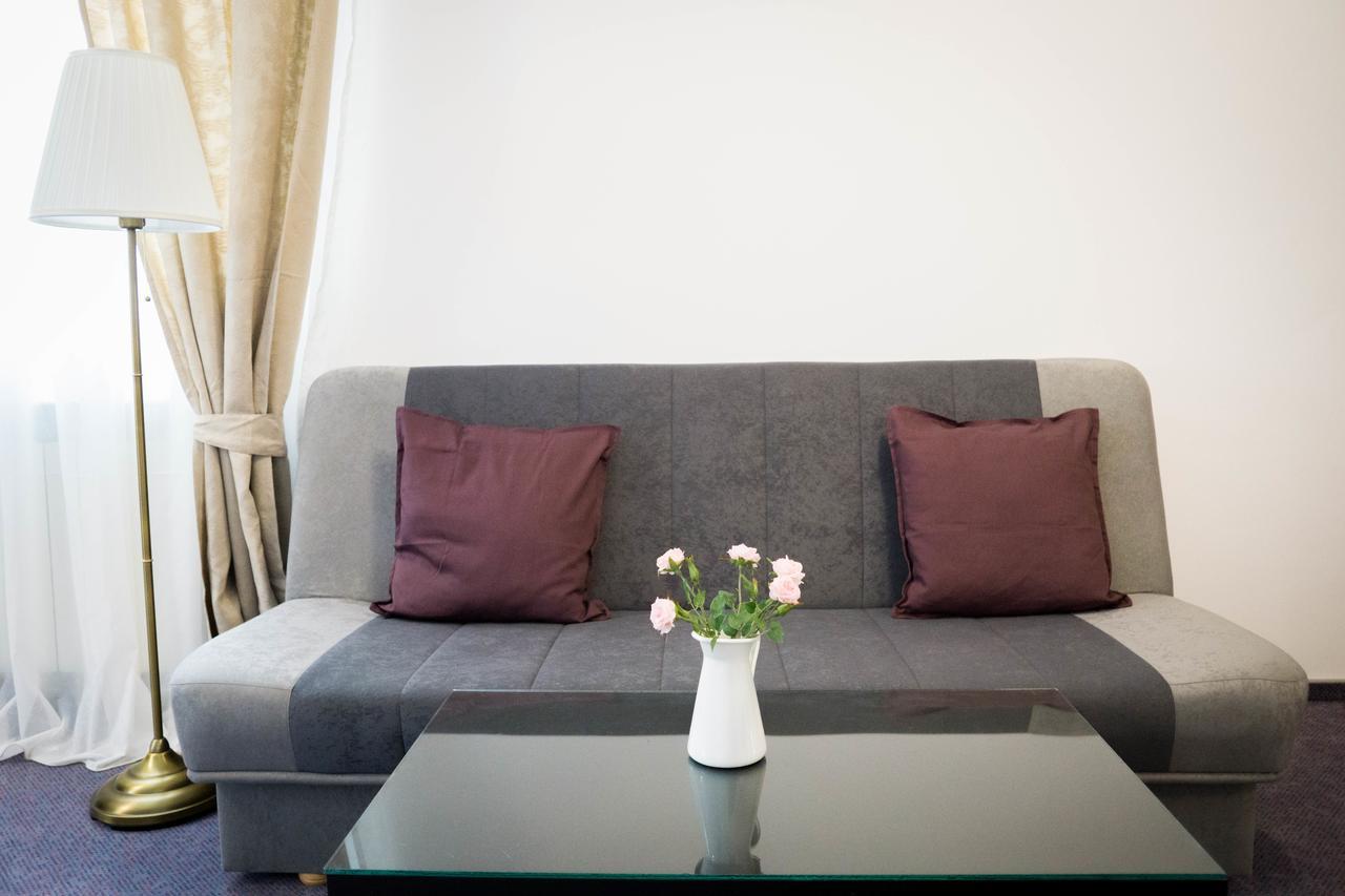 Nest Hotel Drobeta Turnu Severin Exterior photo