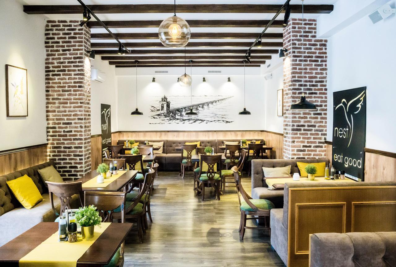 Nest Hotel Drobeta Turnu Severin Exterior photo
